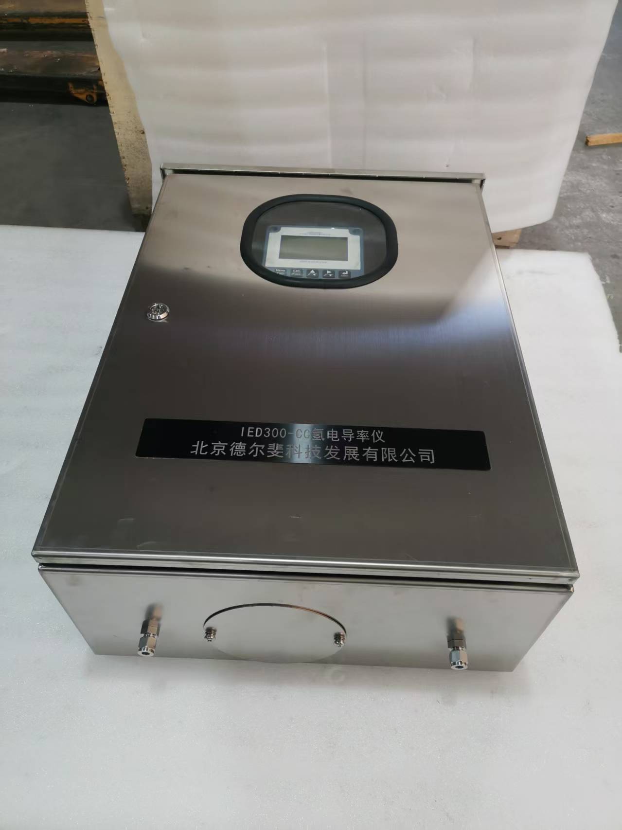 IED300-CC PIC2.jpg